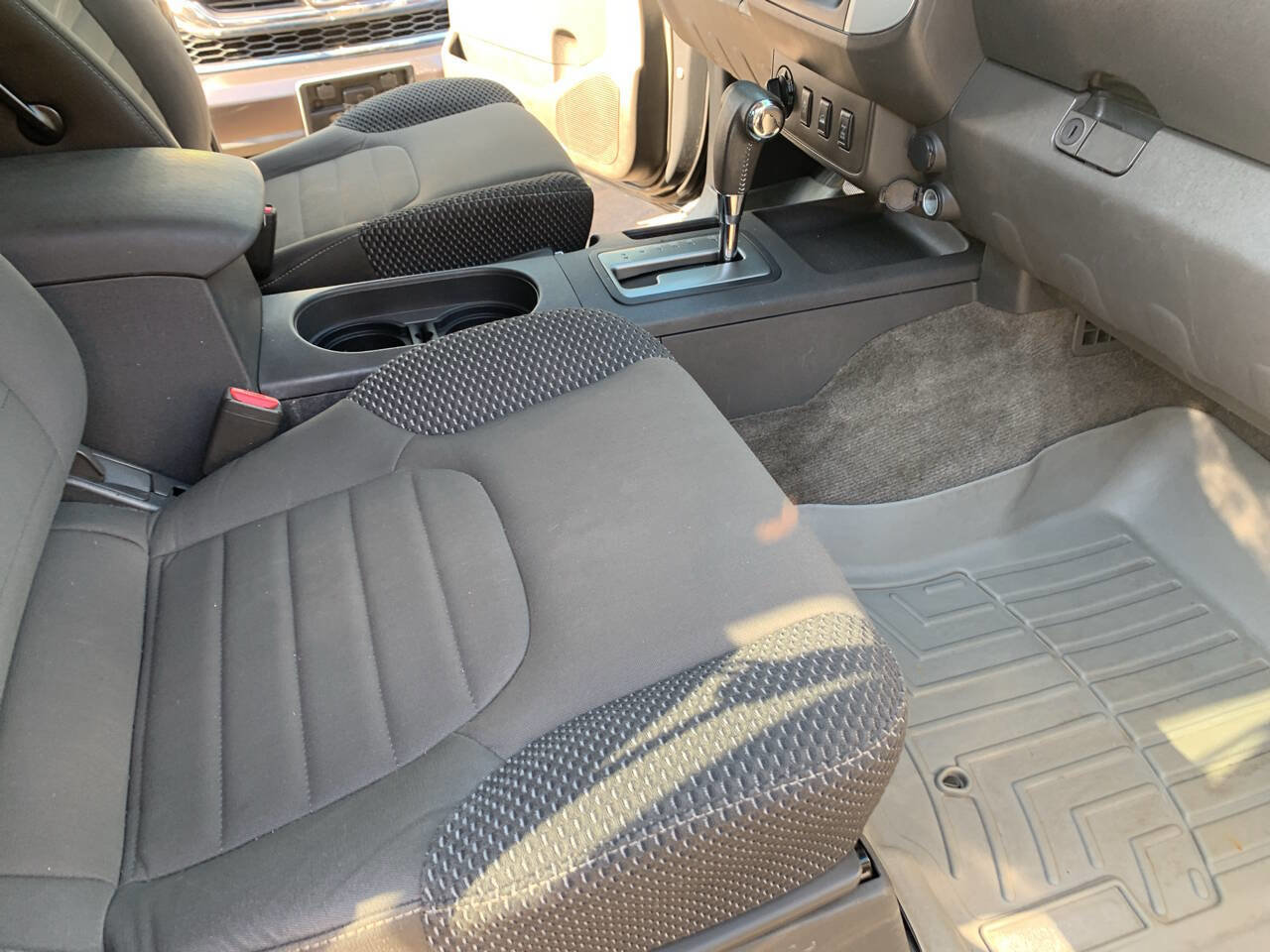 Used 2013 Nissan Xterra PRO-4X image 16