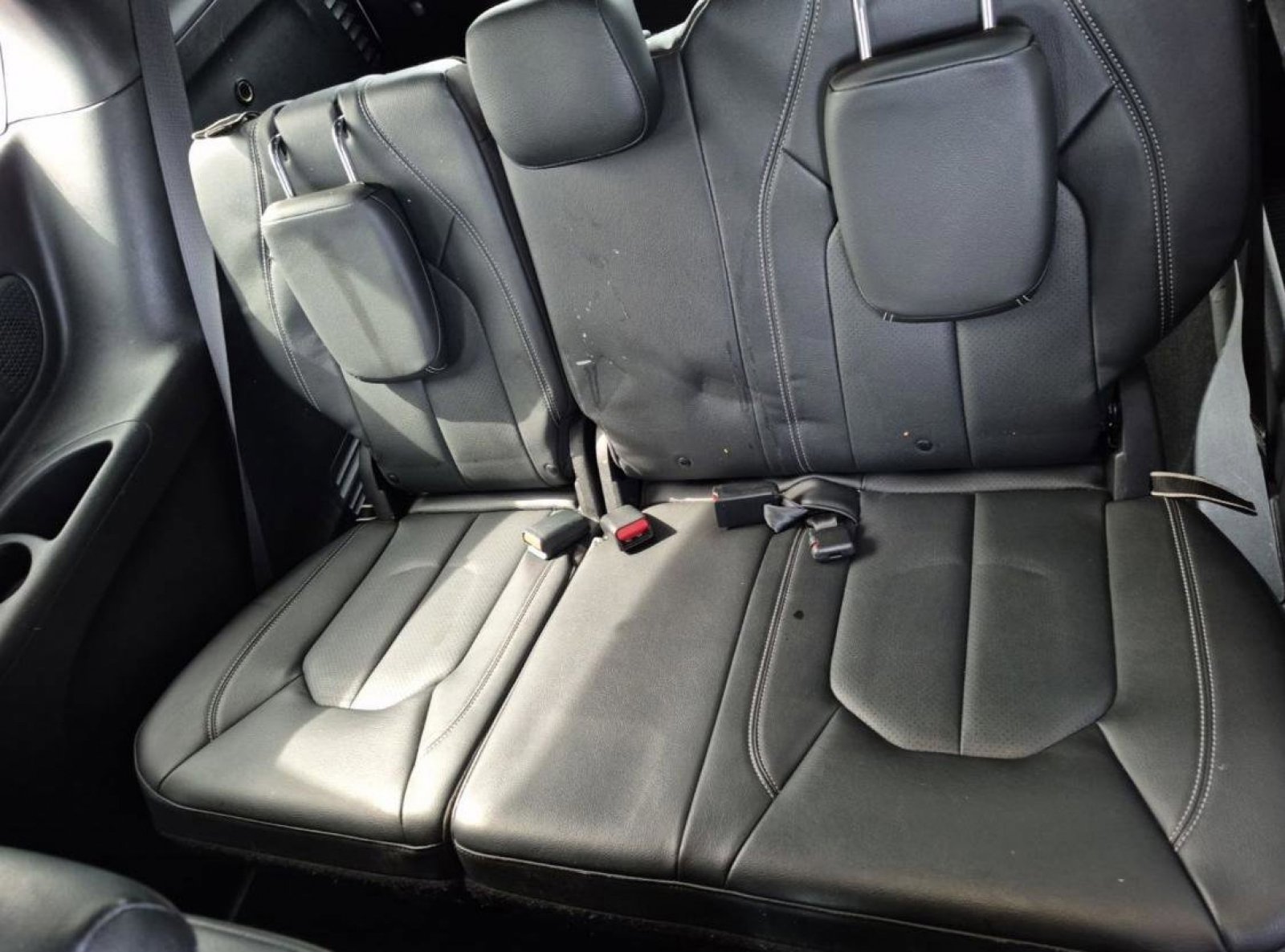 Used 2020 Chrysler Pacifica Touring-L Plus w/ Advanced Safetytec Group FWD image 14