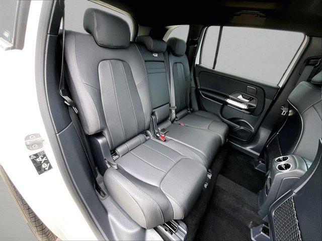 New 2026 Mercedes-Benz GLB 250 image 29