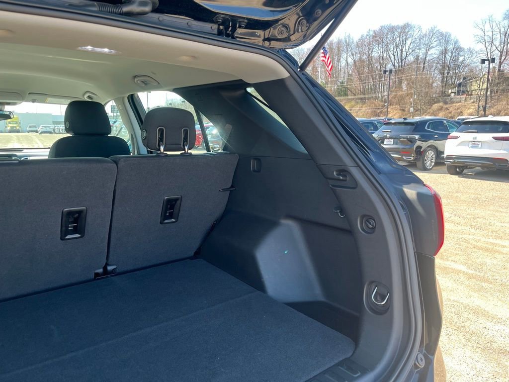 Used 2020 Chevrolet Equinox LS image 11