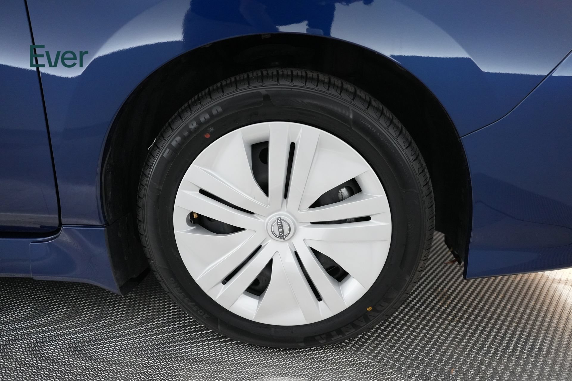 Used 2025 Nissan Leaf S FWD image 19