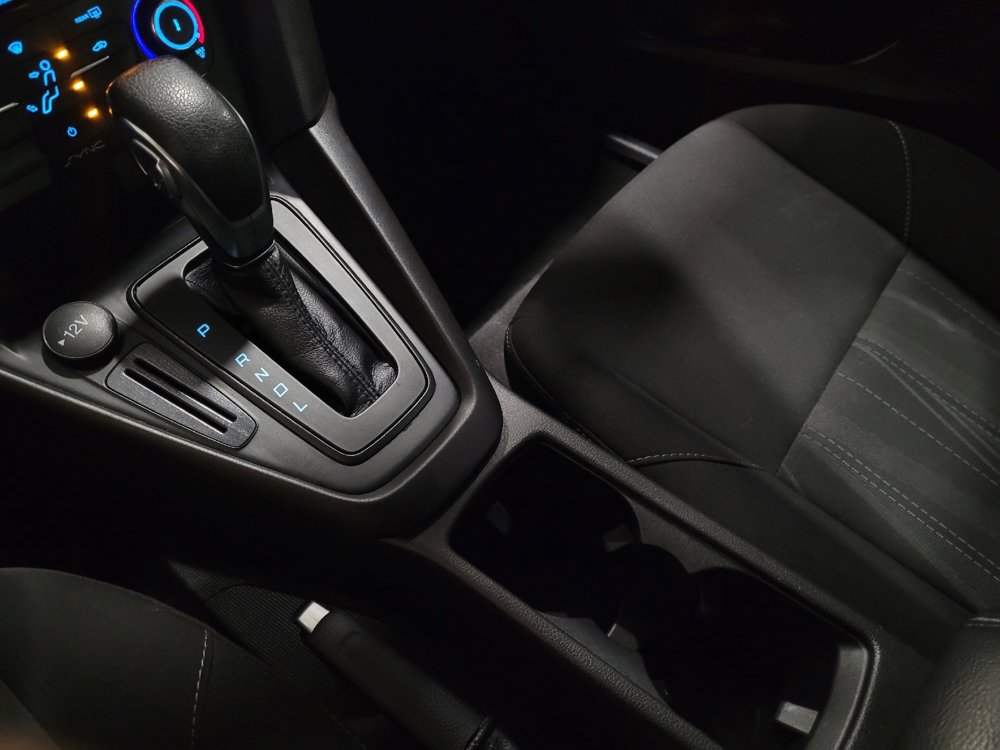 Used 2018 Ford Focus SE image 26