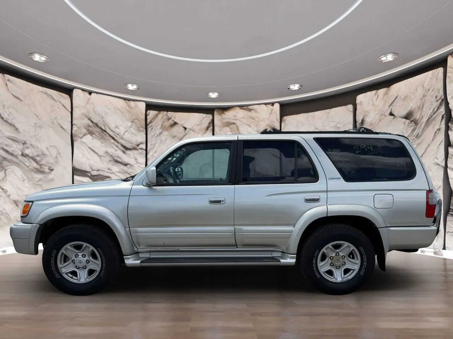 Used 2000 Toyota 4Runner Limited image 4