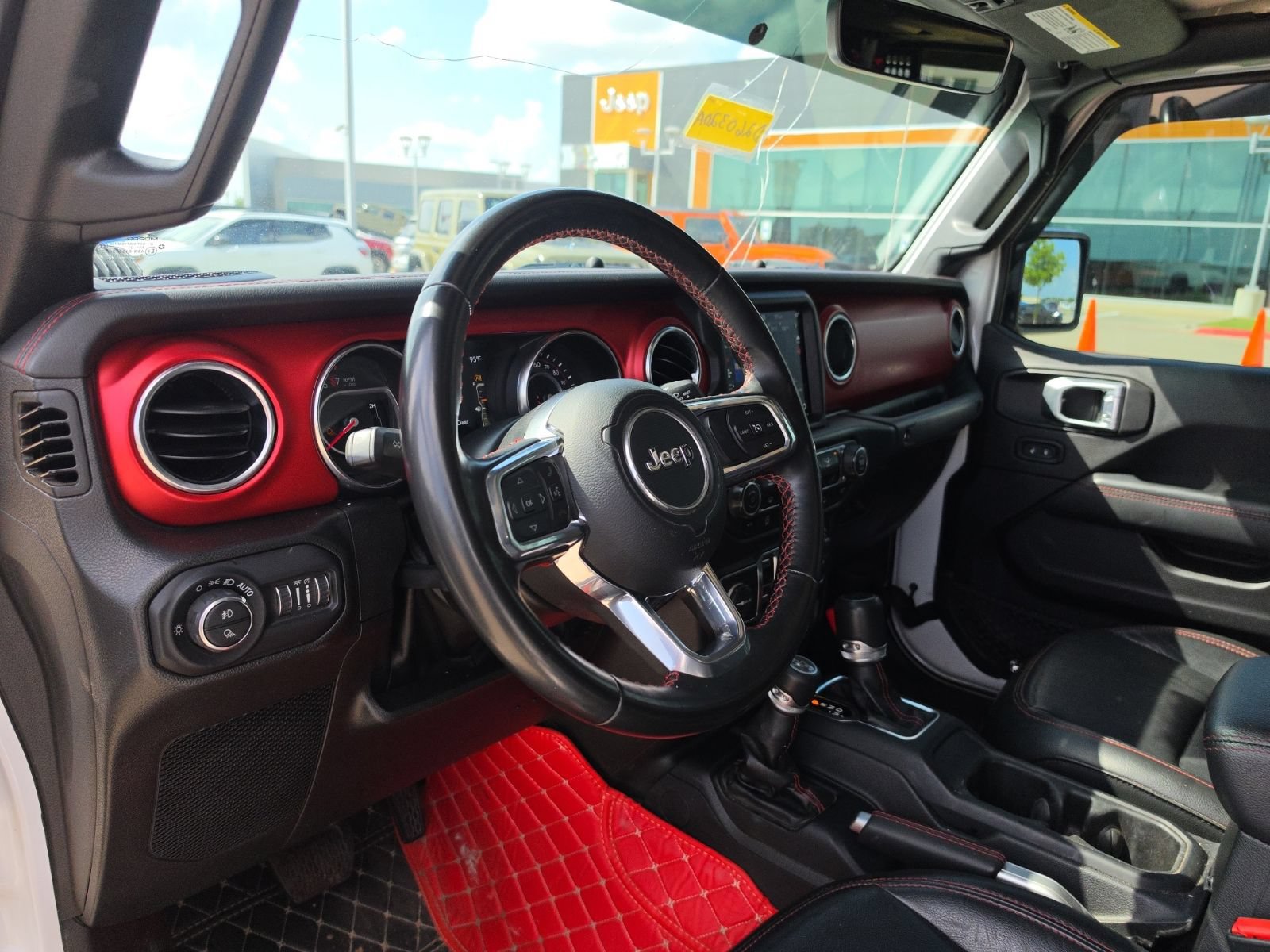 Used 2022 Jeep Gladiator Rubicon w/ Trailer Tow Package AWD/4WD image 10