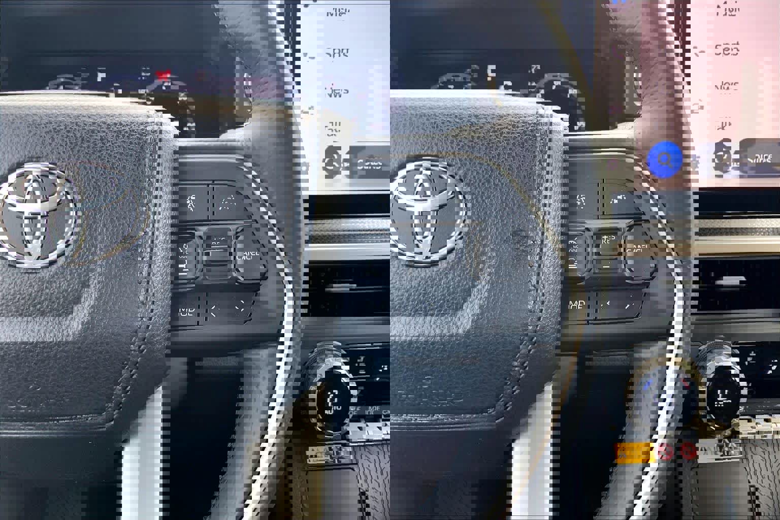 Used 2025 Toyota 4Runner Limited image 24