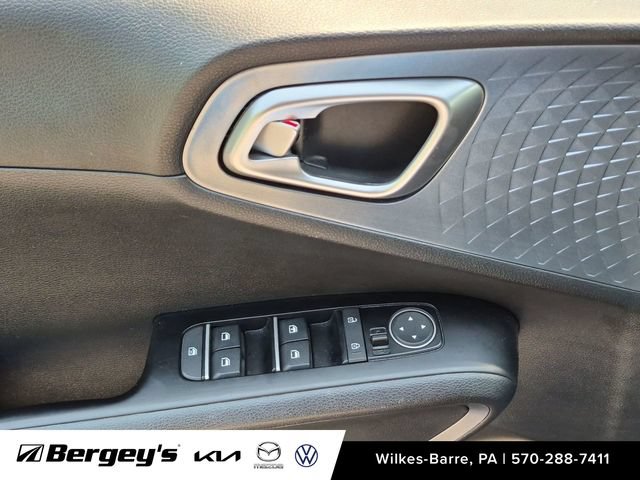 Used 2024 Kia Soul EX FWD image 14