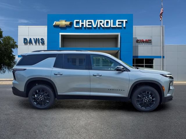 New 2026 Chevrolet Traverse LT w/ Midnight/Sport Edition AWD/4WD image 2