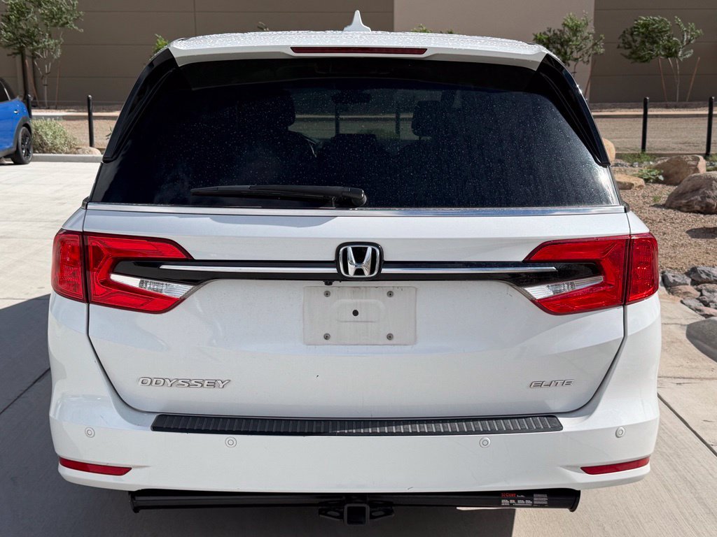 Used 2023 Honda Odyssey Elite image 5
