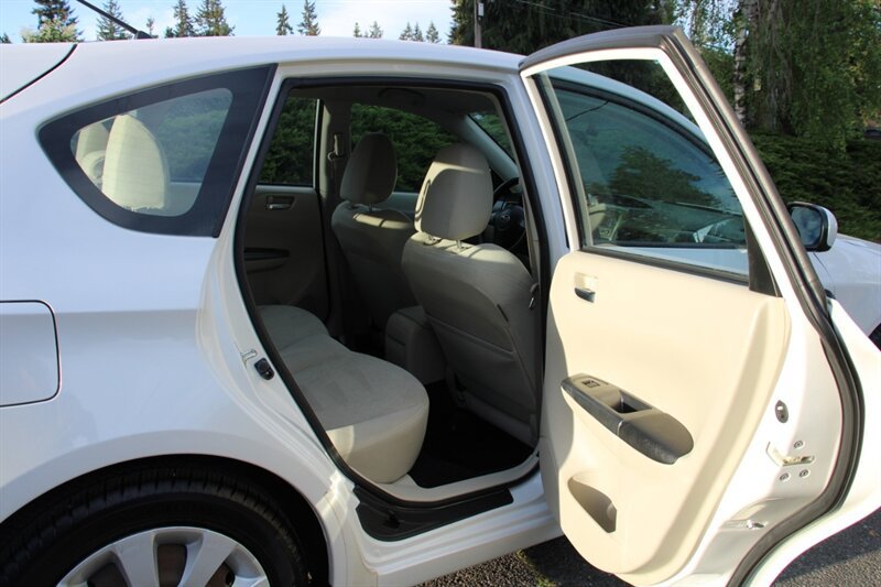 Used 2011 Subaru Impreza 2.5i AWD/4WD image 6
