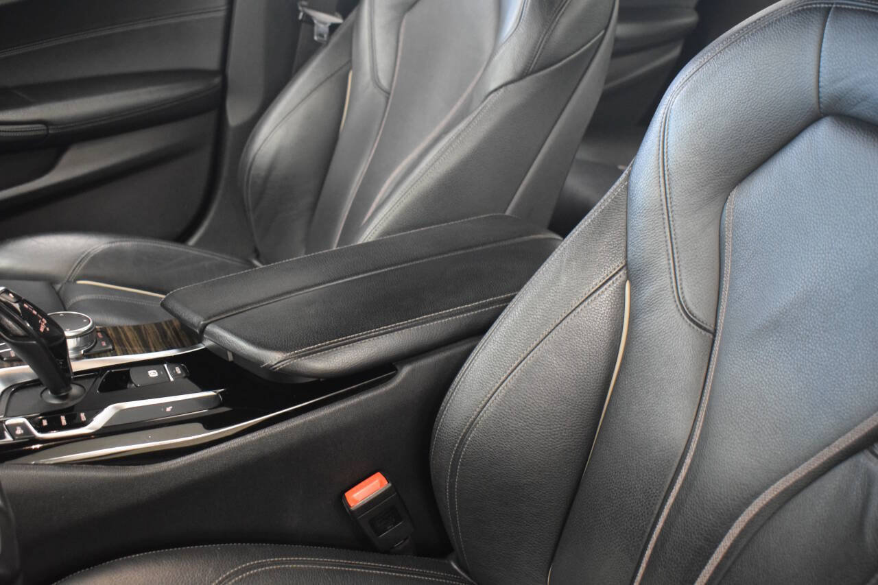 Used 2018 BMW 540i RWD image 62