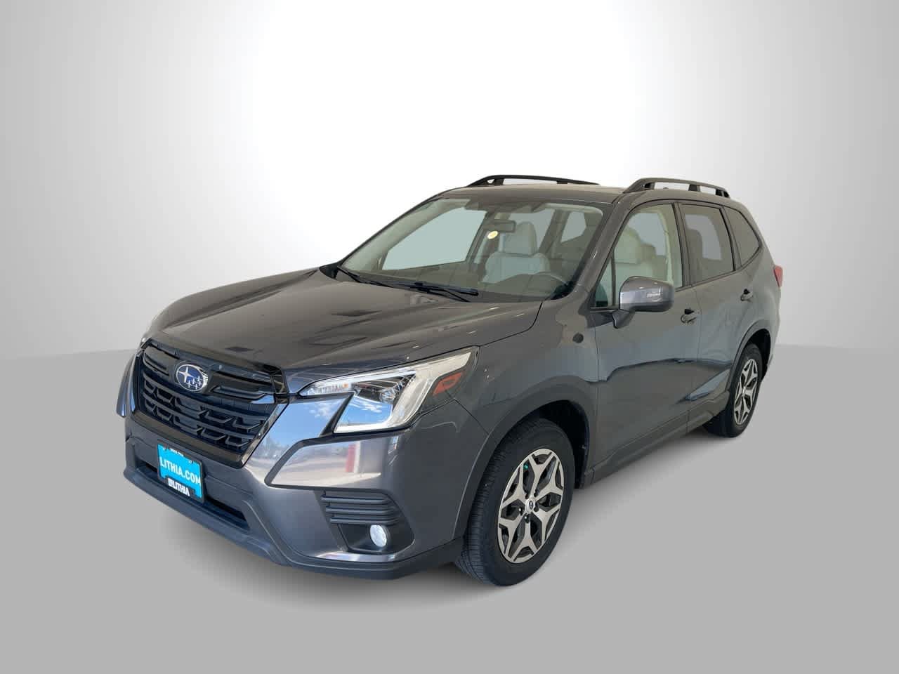 Used 2022 Subaru Forester Premium AWD/4WD image 1