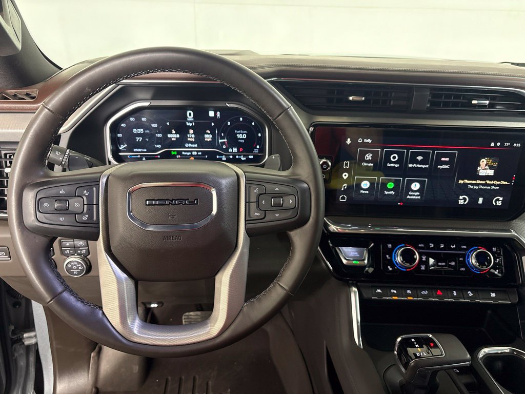 Used 2023 GMC Sierra 1500 Denali w/ Technology Package AWD/4WD image 18