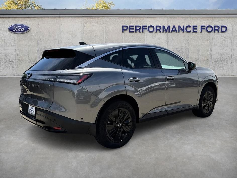 Used 2025 Nissan Murano SV image 7