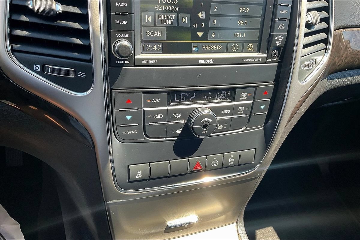 Used 2013 Jeep Grand Cherokee Laredo AWD/4WD image 15