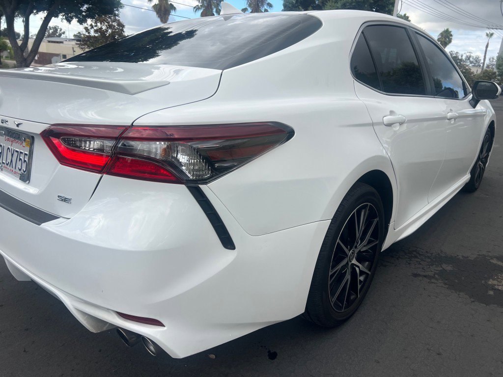Used 2024 Toyota Camry SE image 8