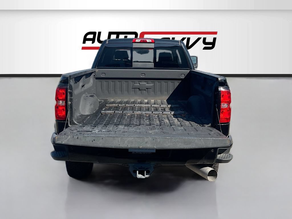 Used 2019 Chevrolet Silverado 2500 High Country w/ Duramax Plus Package AWD/4WD image 26