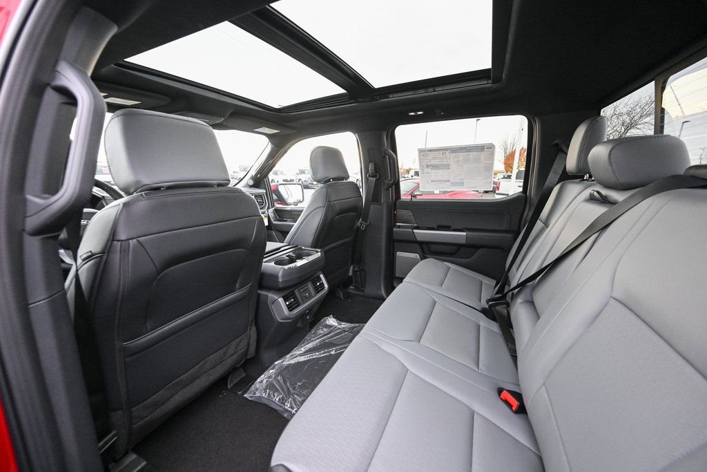 New 2025 Ford F150 Lightning Lariat image 17