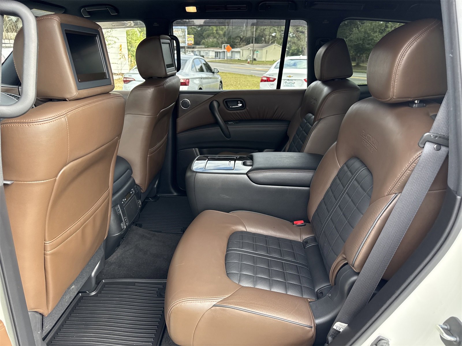 Used 2020 Nissan Armada Platinum w/ Platinum Reserve Package image 10