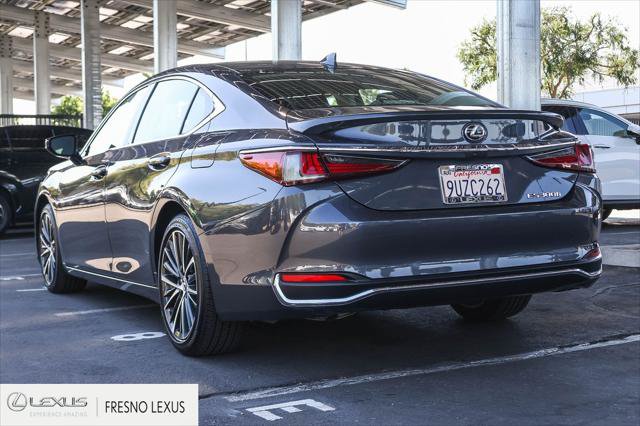 Certified 2025 Lexus ES 300h w/ Premium Package FWD image 4