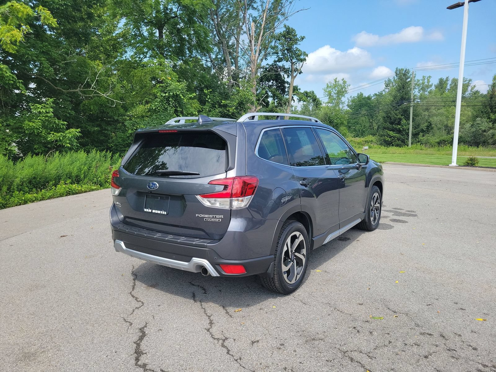 Certified 2023 Subaru Forester Touring AWD/4WD image 5