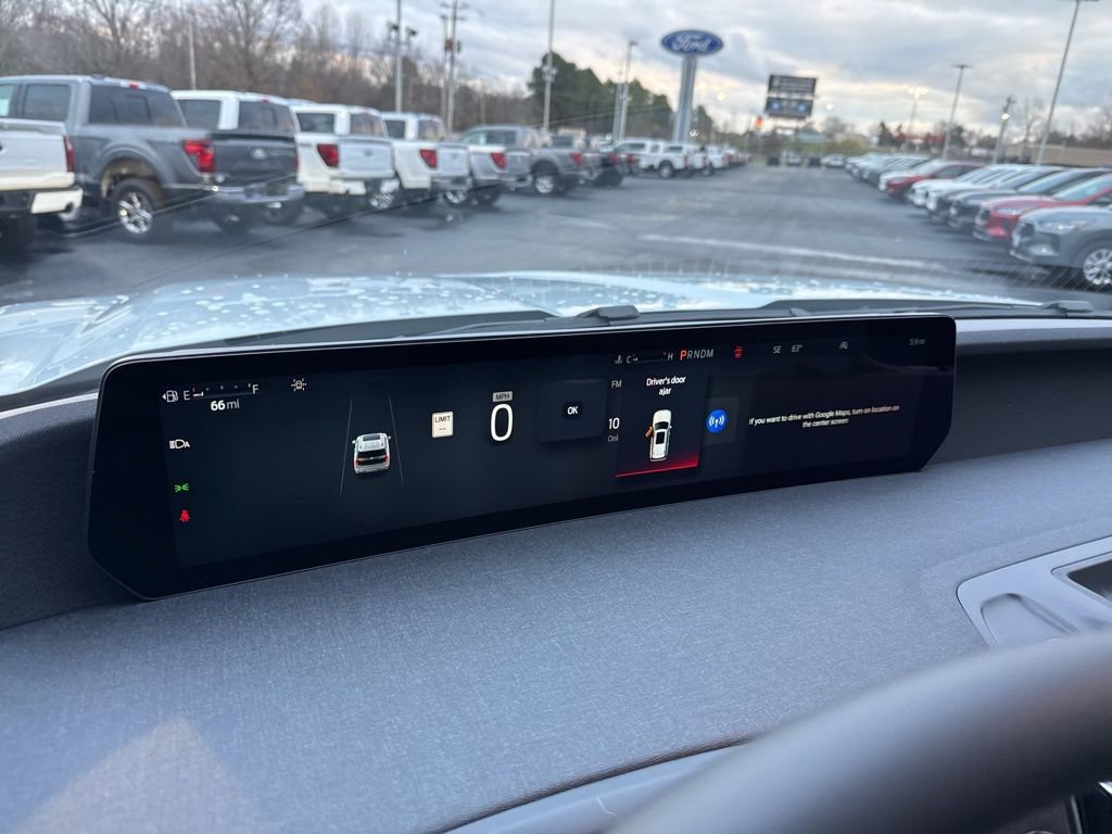 New 2025 Ford Expedition Active image 31