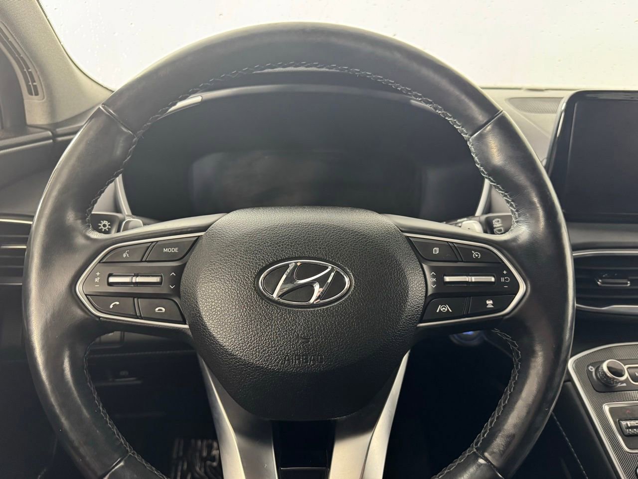 Used 2023 Hyundai Santa Fe Limited image 29