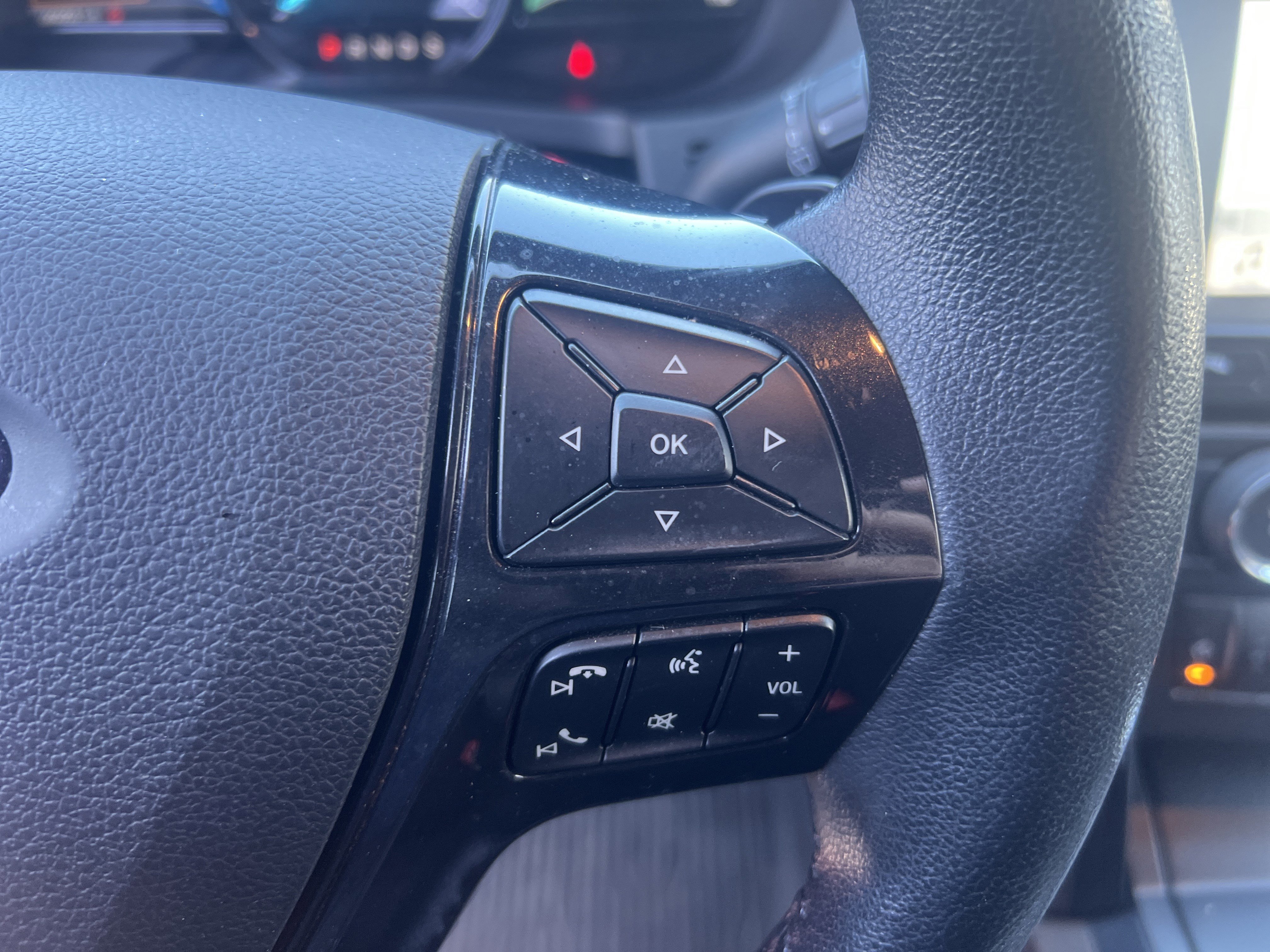 Used 2017 Ford Explorer XLT w/ Equipment Group 202A image 10