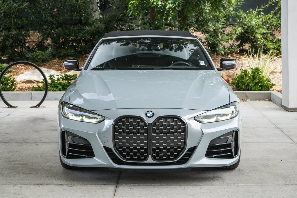 Used 2024 BMW M440i Convertible w/ Premium Package RWD image 2