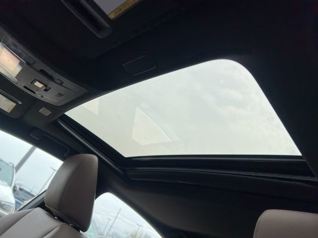 Used 2024 Lexus ES 350 w/ Premium Package image 13