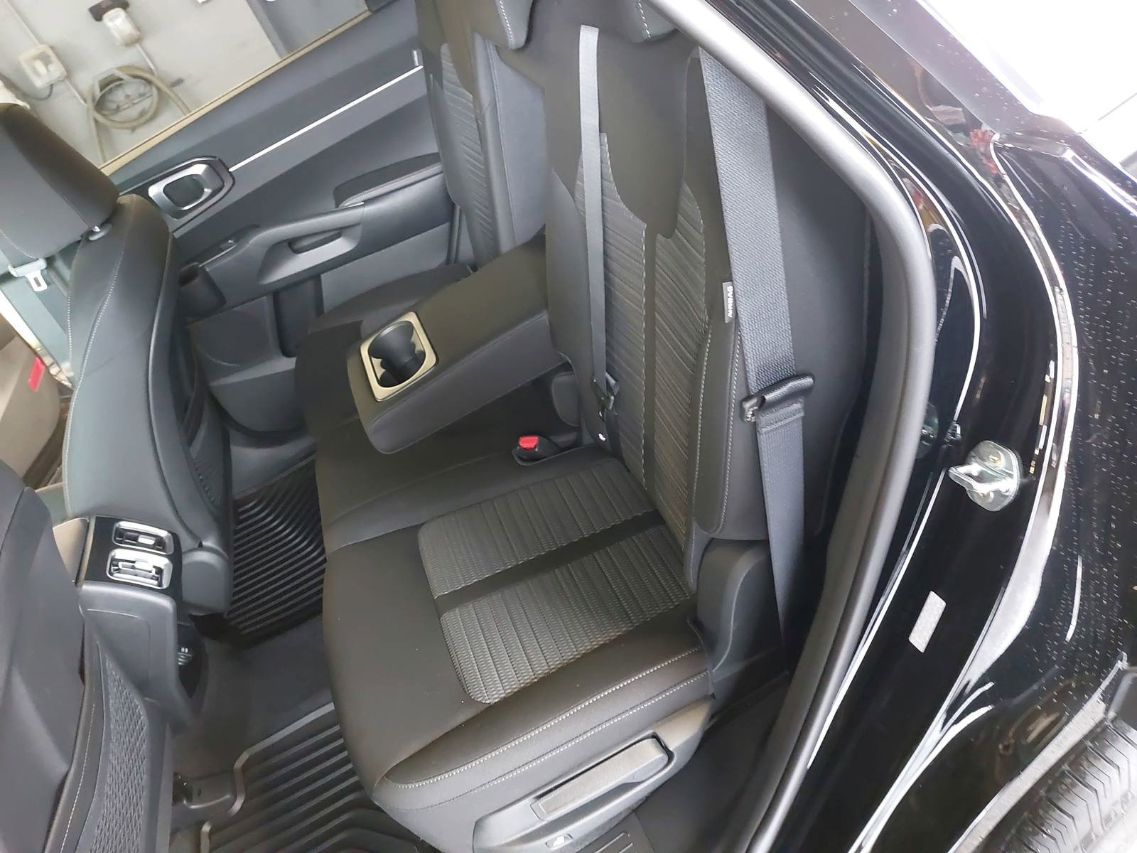 New 2026 Kia Sorento LX FWD image 16