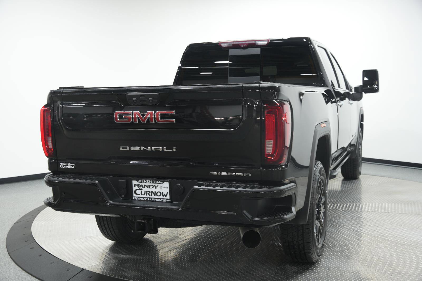 Used 2023 GMC Sierra 2500 Denali w/ Denali Black Diamond Edition image 9