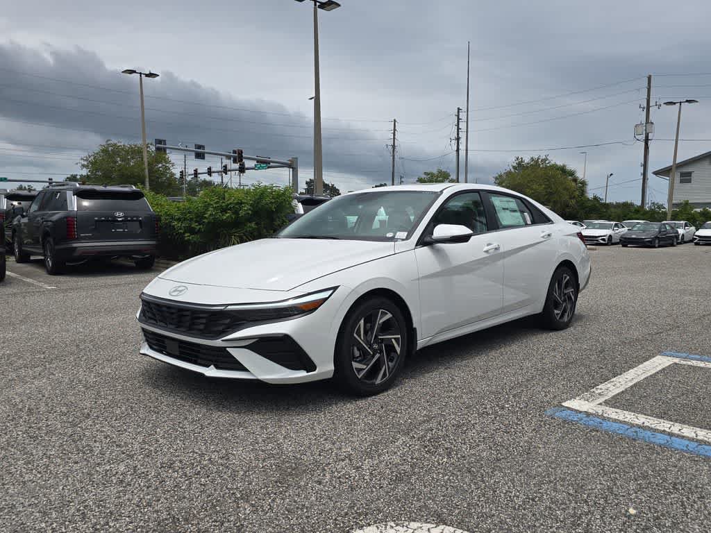 New 2026 Hyundai Elantra Limited FWD image 2
