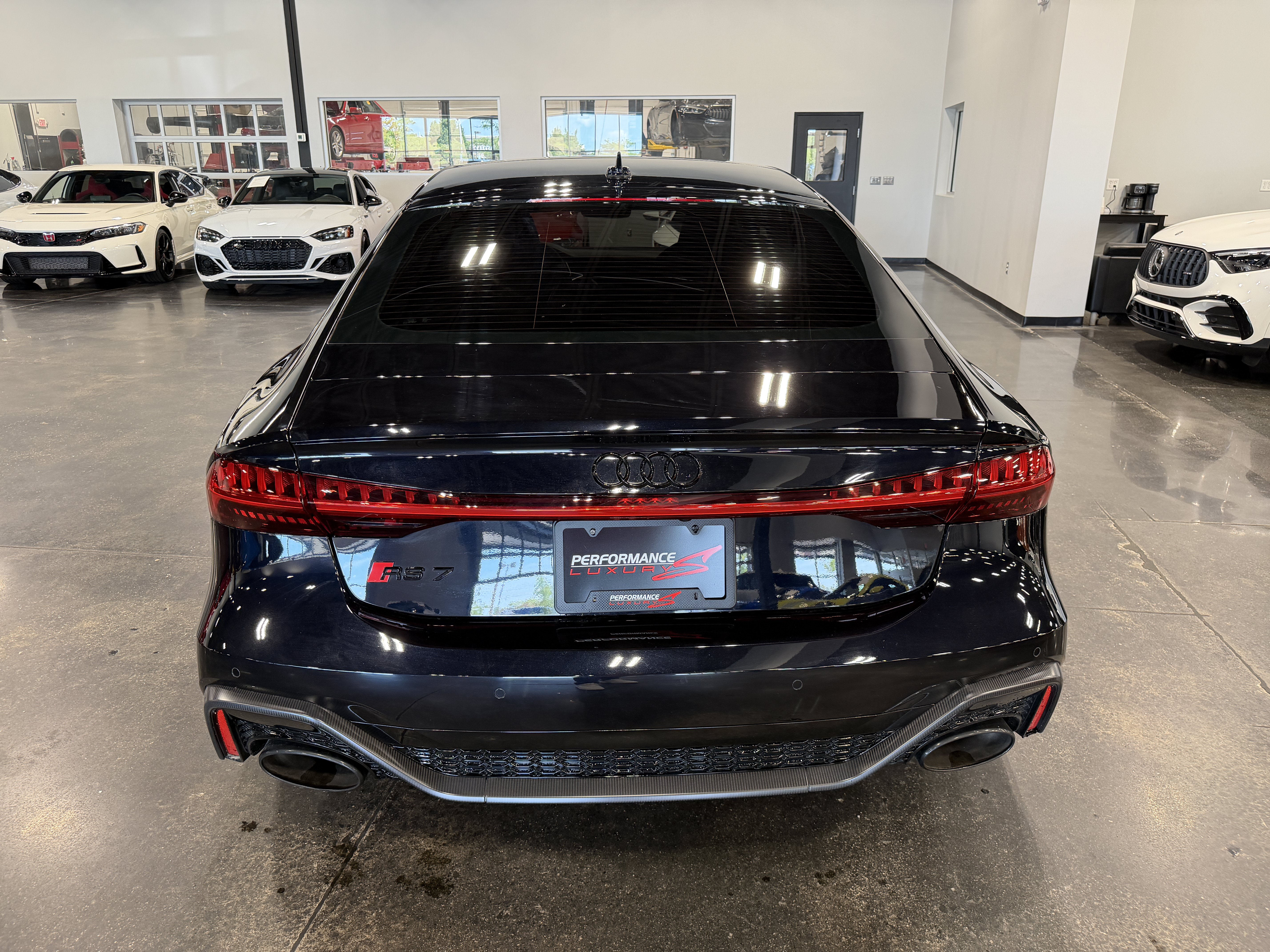 Used 2025 Audi RS 7 Performance AWD/4WD image 6