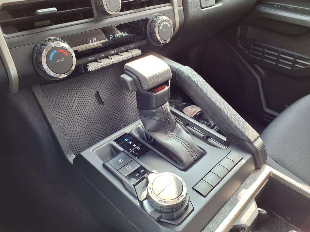 Certified 2025 Toyota Tacoma TRD Sport image 17