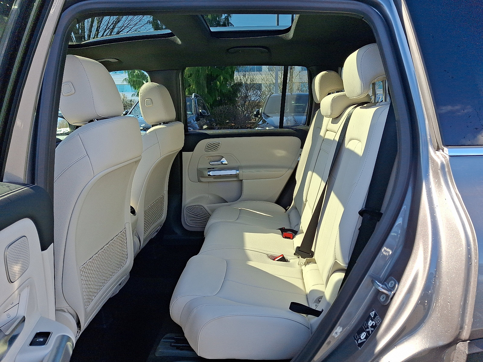 New 2026 Mercedes-Benz GLB 250 4MATIC image 8