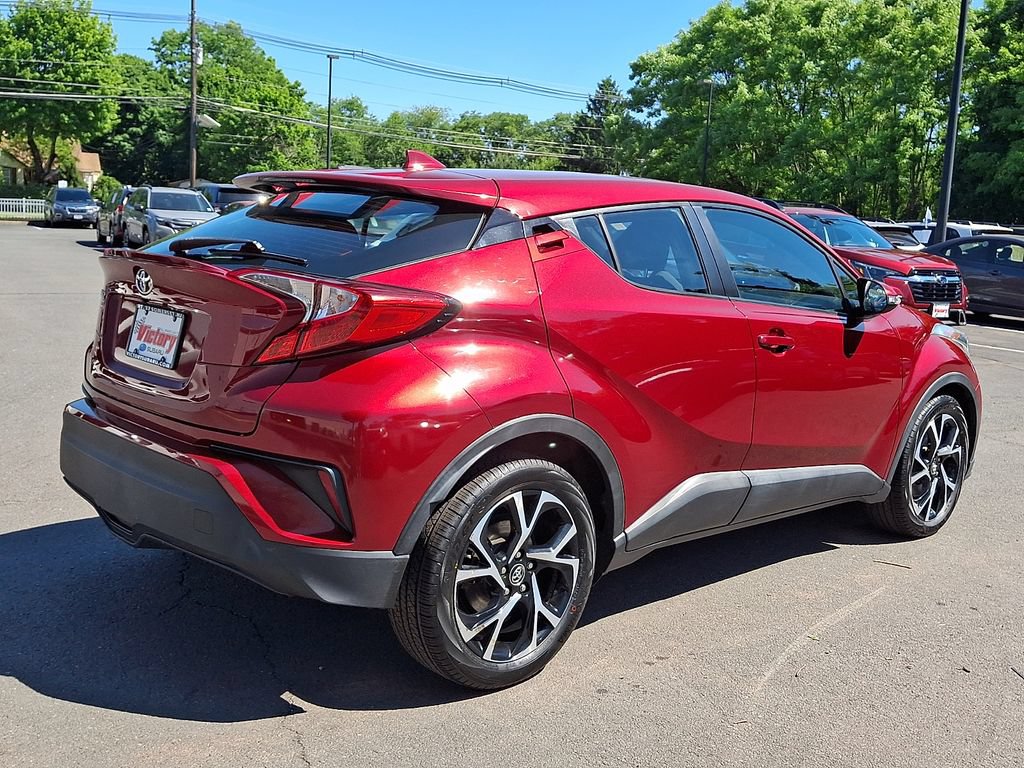 Used 2018 Toyota C-HR XLE FWD image 6