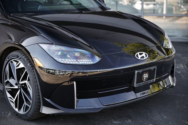 Used 2024 Hyundai Ioniq 6 SEL AWD/4WD image 2