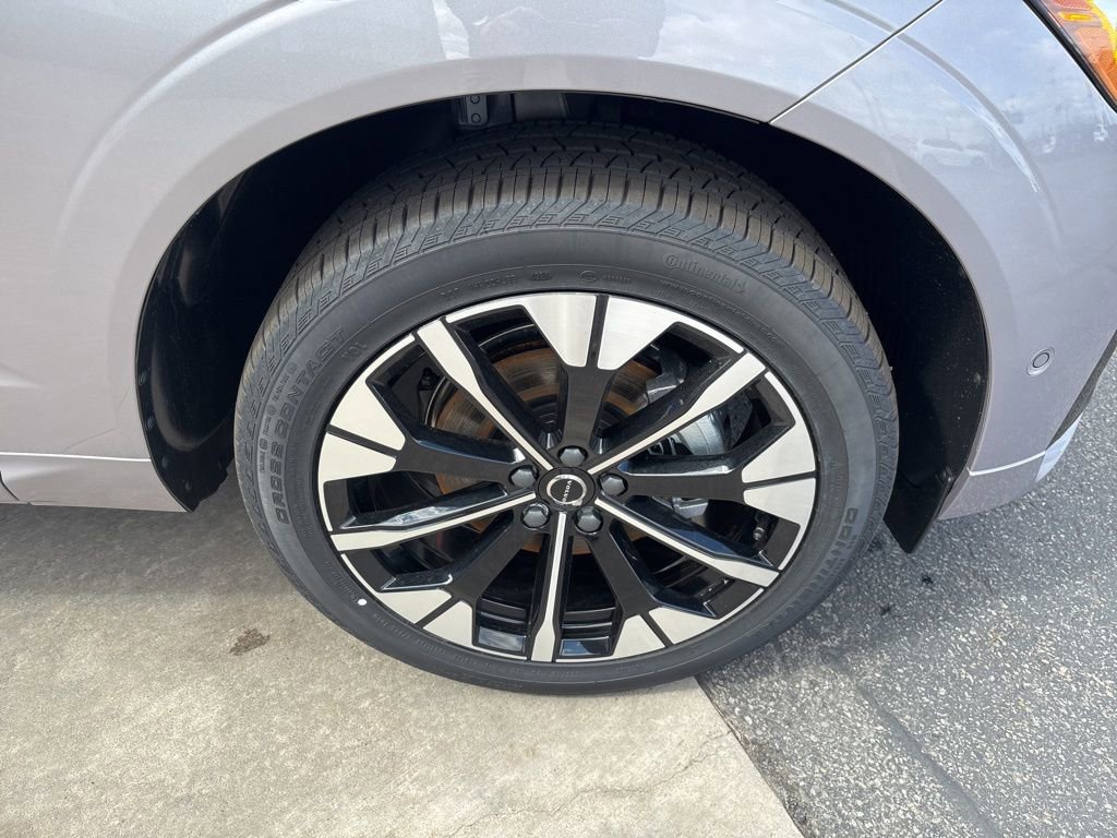 New 2026 Volvo XC60 B5 Plus w/ Protection Package Premier image 14