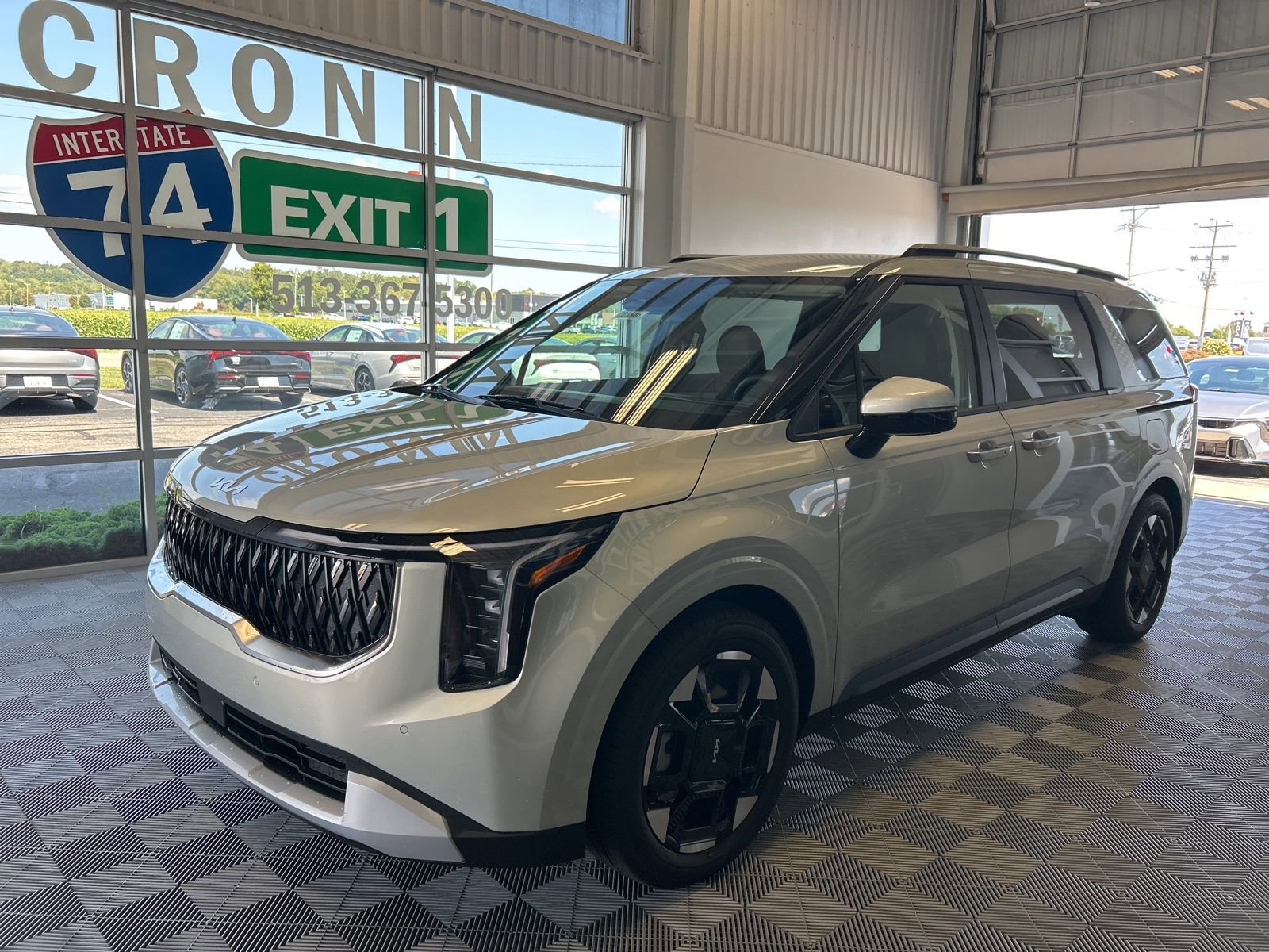 New 2026 Kia Carnival EX image 3