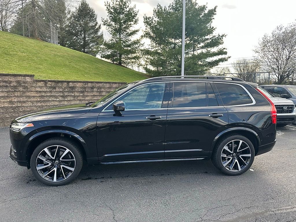 Used 2018 Volvo XC90 T6 Momentum w/ Convenience Package image 4
