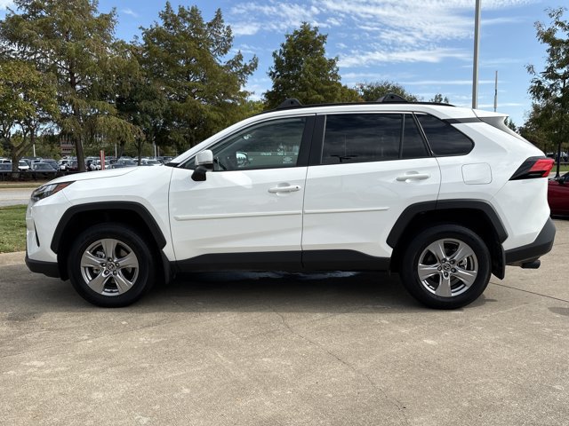 Used 2025 Toyota RAV4 XLE w/ Convenience Package FWD image 9