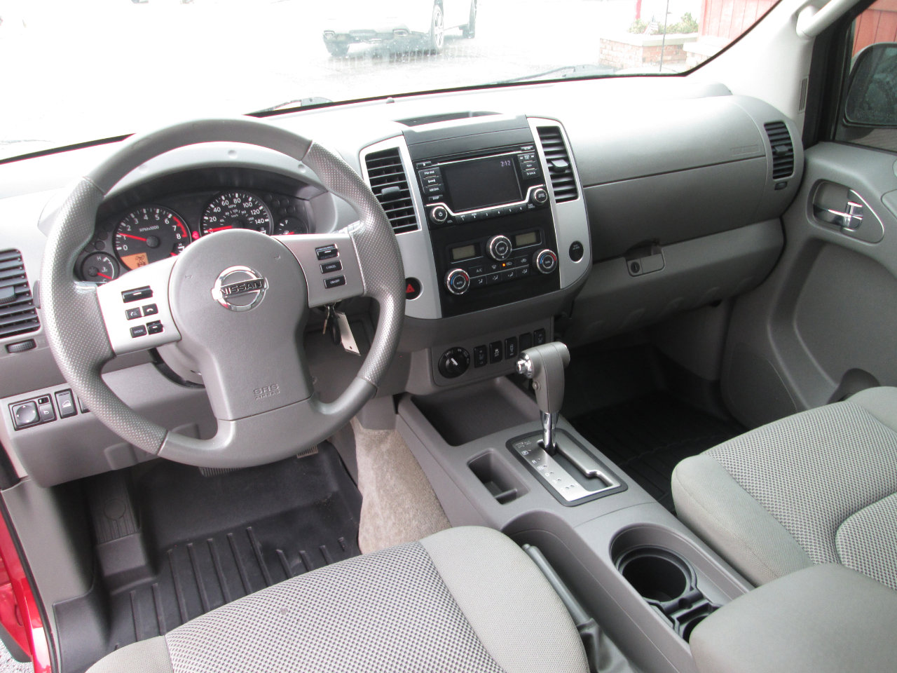 Used 2015 Nissan Frontier SV w/ SV Value Truck Package image 16