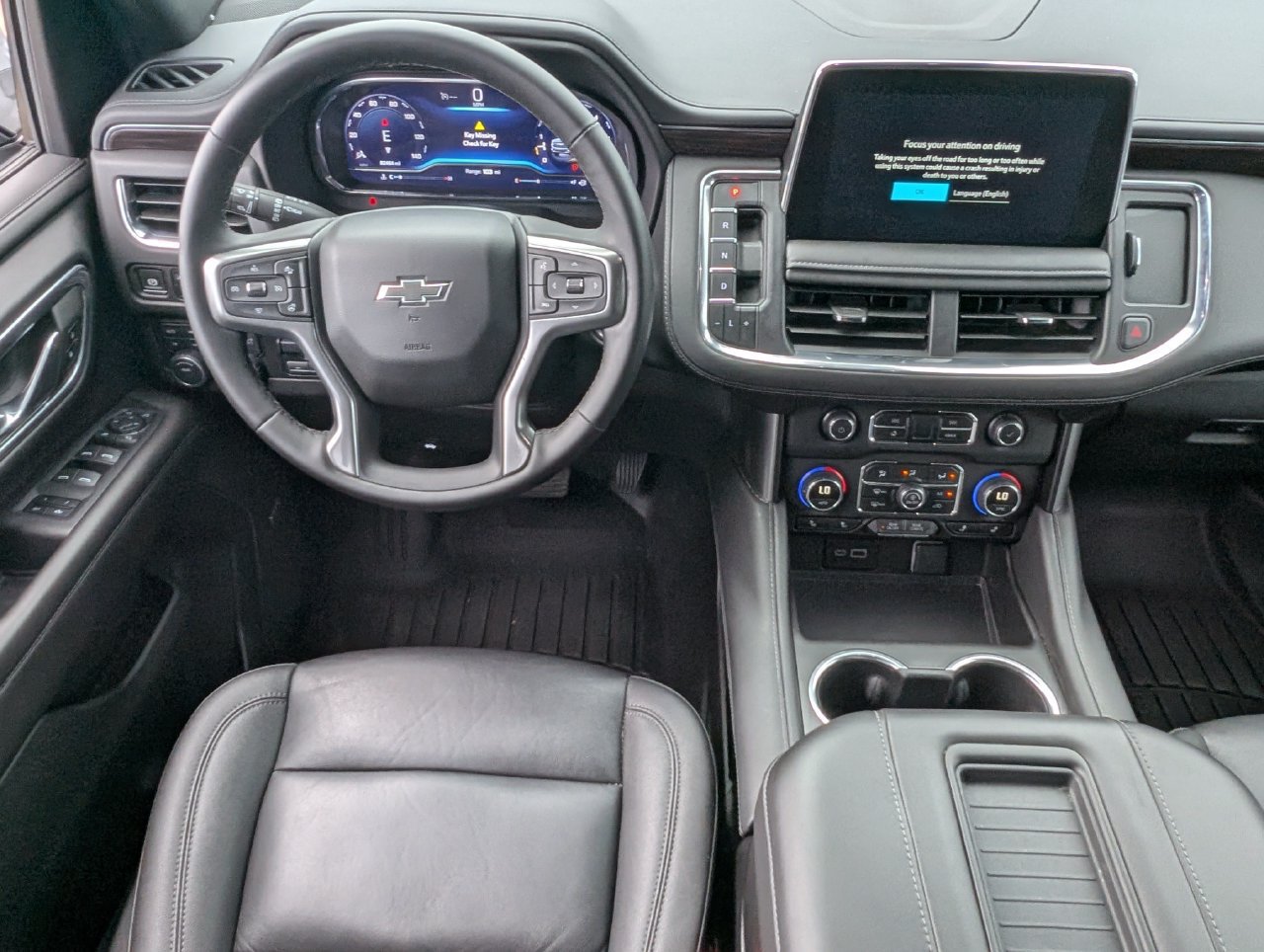 Used 2024 Chevrolet Tahoe Z71 w/ Luxury Package AWD/4WD image 10