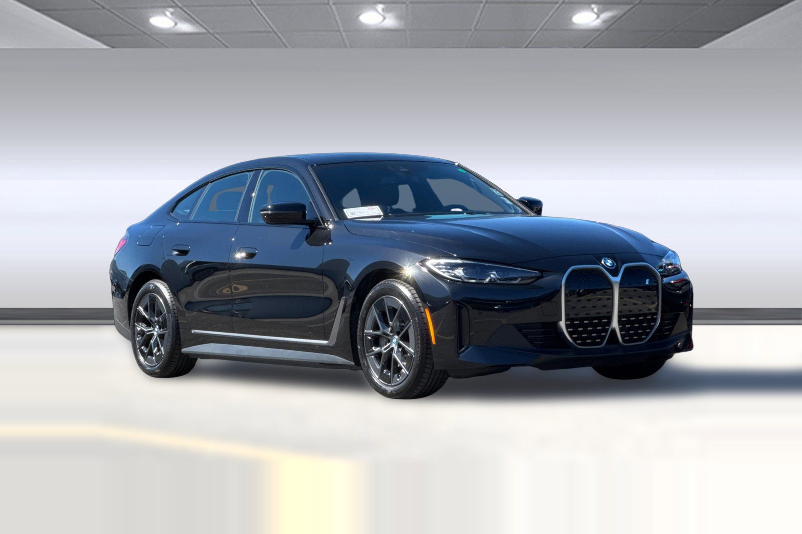 Certified 2023 BMW i4 eDrive35 w/ Premium Package image 6