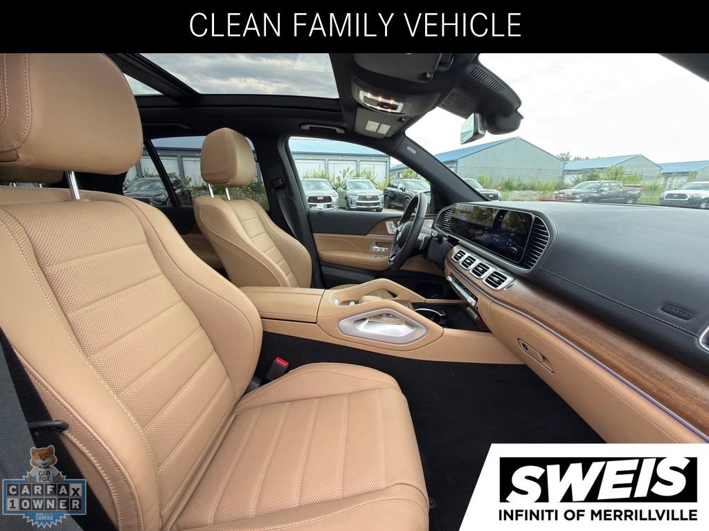 Used 2025 Mercedes-Benz GLE 580 4MATIC w/ Winter Package image 14