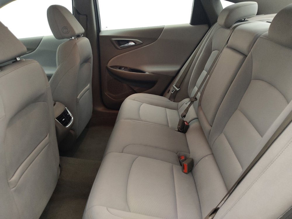 Used 2022 Chevrolet Malibu LT FWD image 18