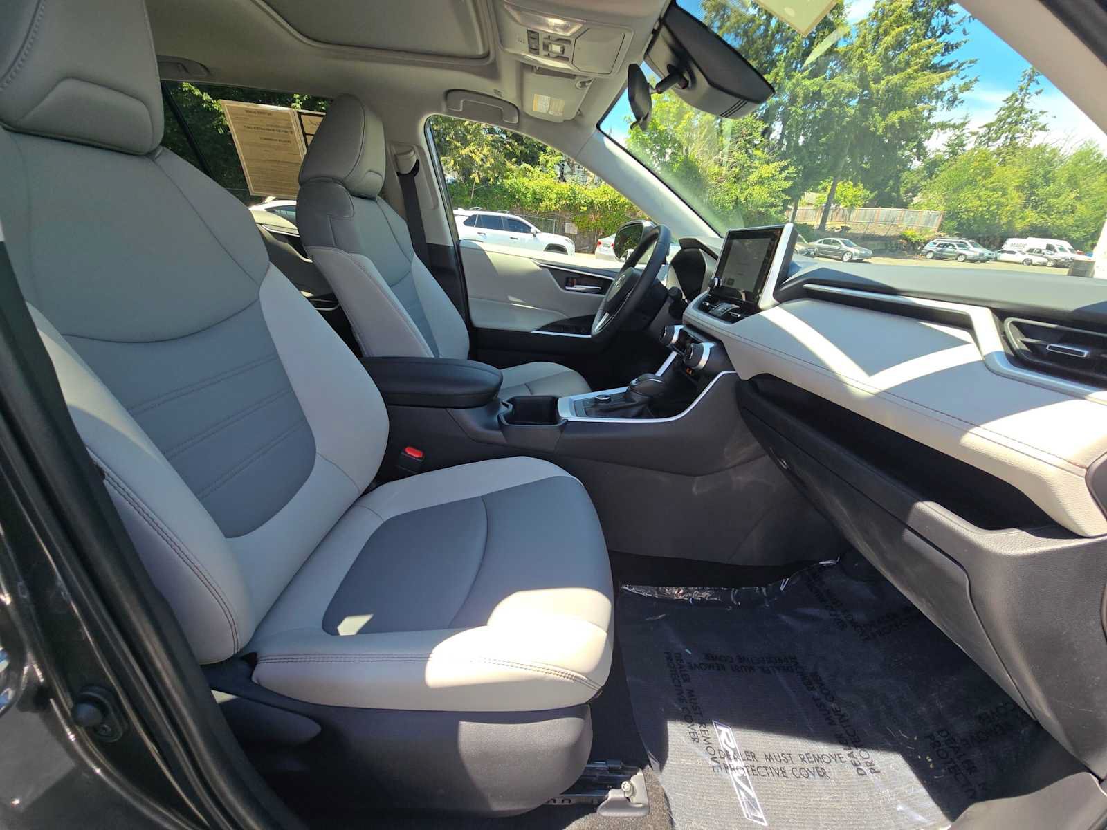 Certified 2025 Toyota RAV4 XLE Premium AWD/4WD image 11