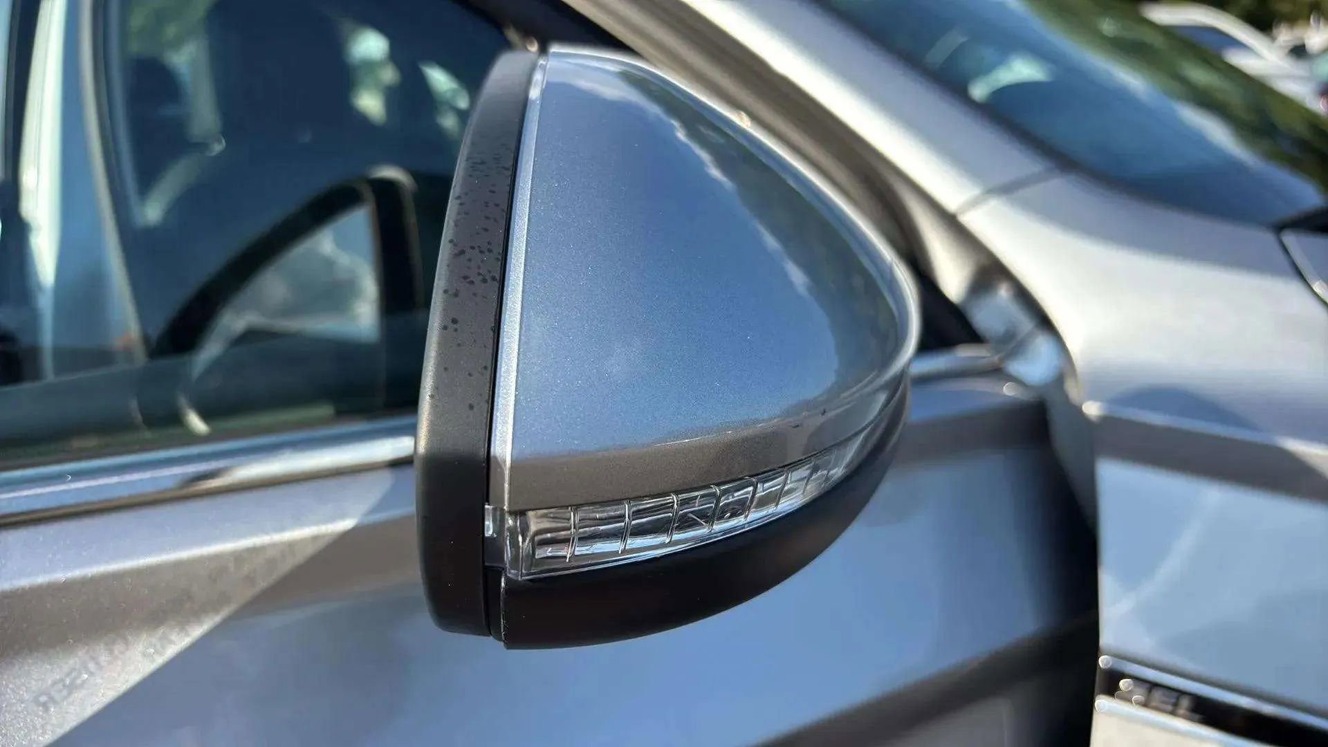 Used 2020 Volkswagen Jetta SEL Premium image 26