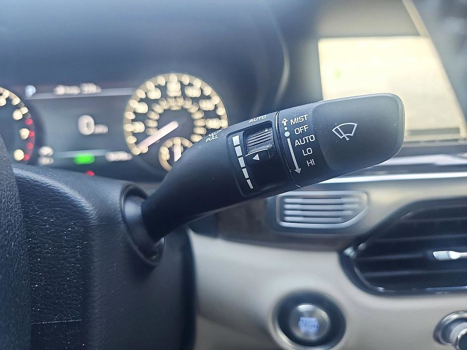 Used 2019 Genesis G90 3.3T Premium image 23