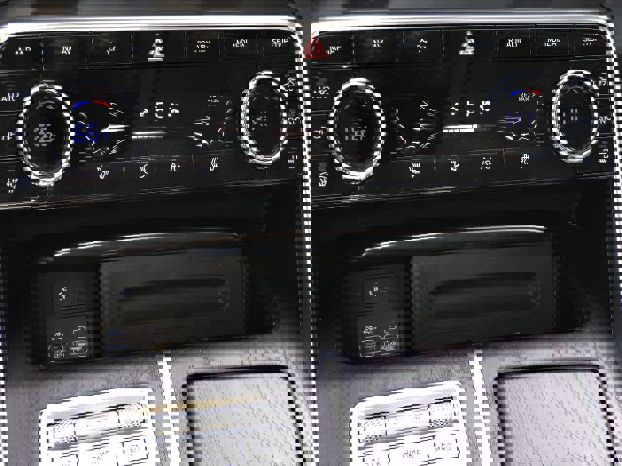 Used 2024 Genesis GV80 2.5T image 23